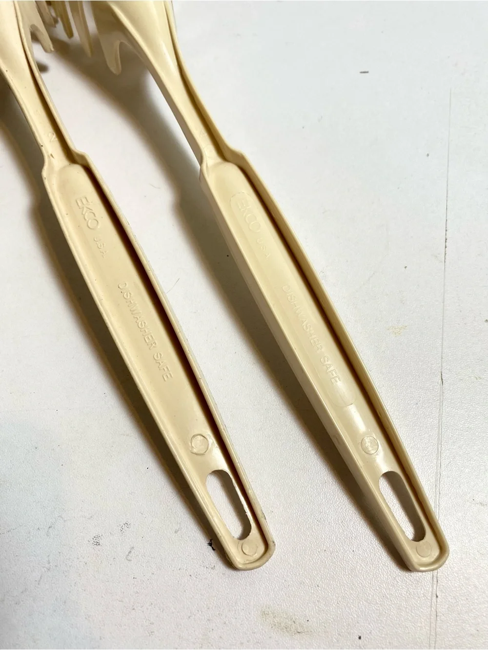 Ekco two cream